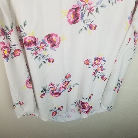 Torrid Women's Plus Size 1 Short Sleeve Cream Flor - Picture 3 of 7